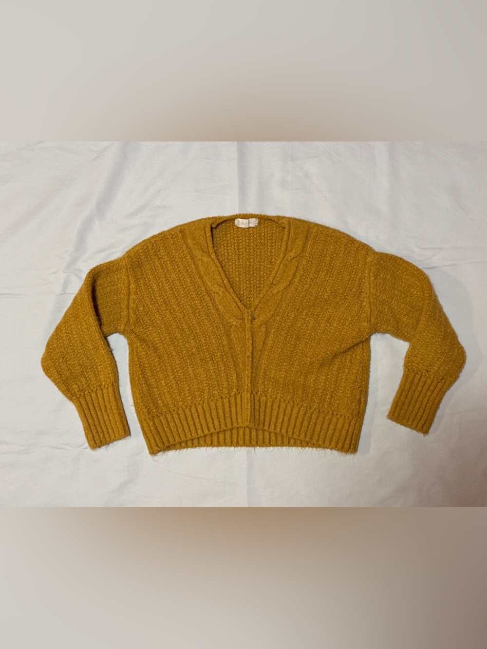Altar'd State Mustard Cropped V-Neck Knitâ Sweater size S/M